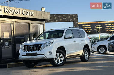 Внедорожник / Кроссовер Toyota Land Cruiser Prado 2017 в 