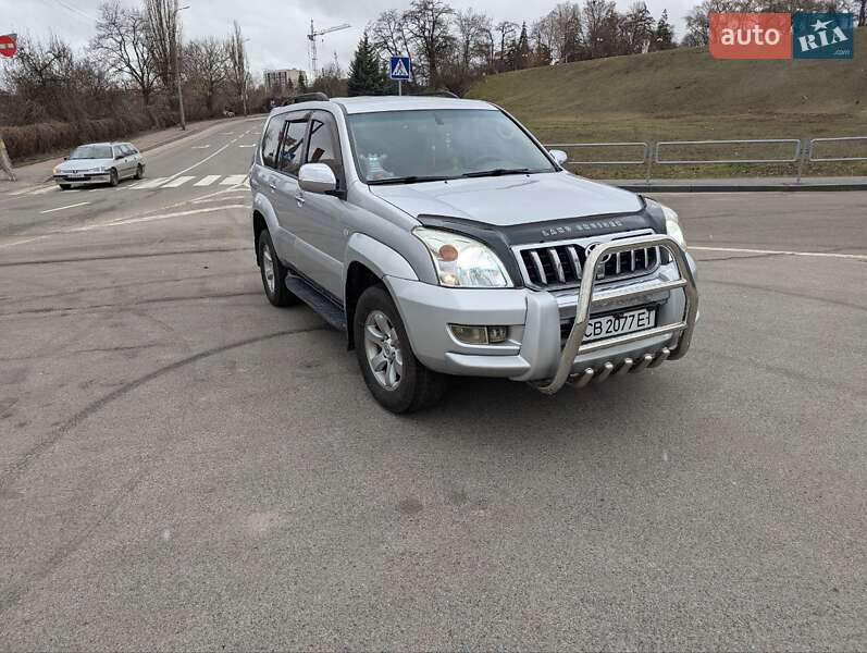 Позашляховик / Кросовер Toyota Land Cruiser Prado 2005 в Чернігові