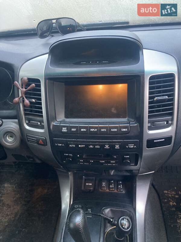 Внедорожник / Кроссовер Toyota Land Cruiser Prado 2008 в Буске