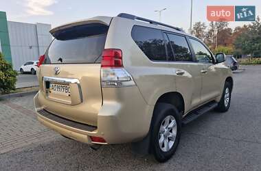 Внедорожник / Кроссовер Toyota Land Cruiser Prado 2013 в Ужгороде