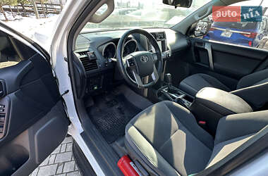 Внедорожник / Кроссовер Toyota Land Cruiser Prado 2012 в Киеве