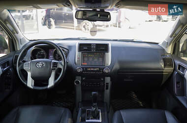 Внедорожник / Кроссовер Toyota Land Cruiser Prado 2012 в Черновцах