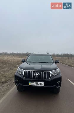 Позашляховик / Кросовер Toyota Land Cruiser Prado 2019 в Києві