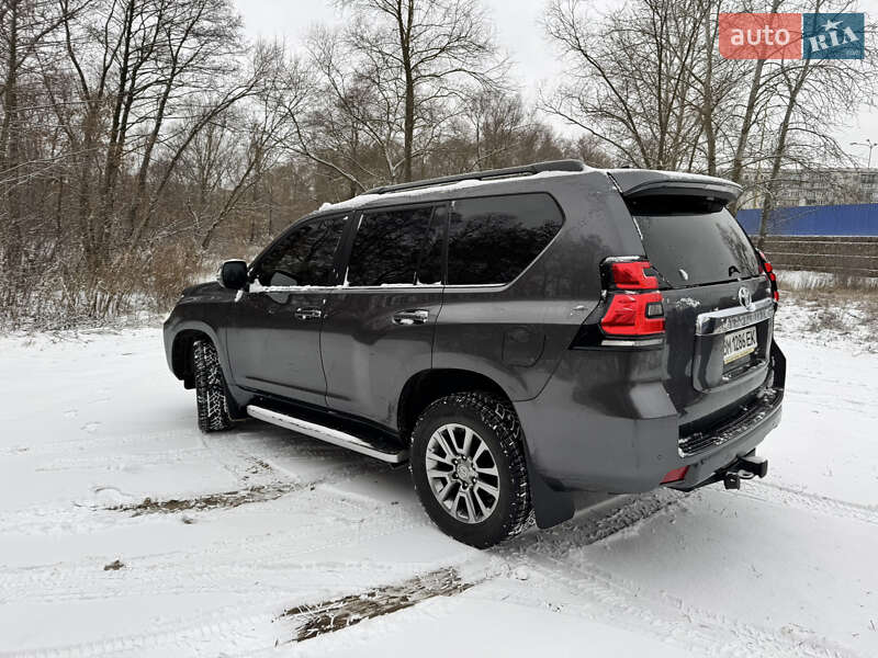 Внедорожник / Кроссовер Toyota Land Cruiser Prado 2018 в Сумах