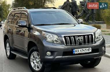 Внедорожник / Кроссовер Toyota Land Cruiser Prado 2010 в Харькове