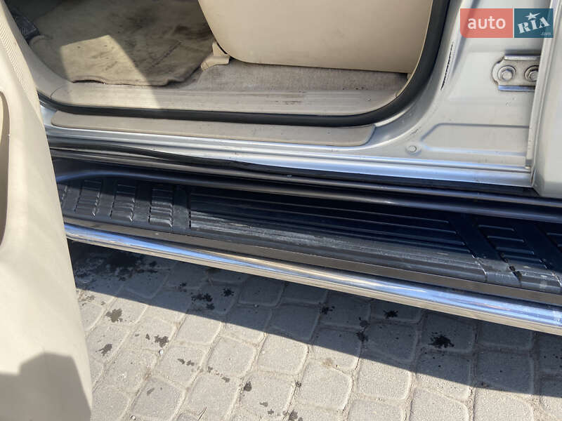 Внедорожник / Кроссовер Toyota Land Cruiser Prado 2003 в Киеве
