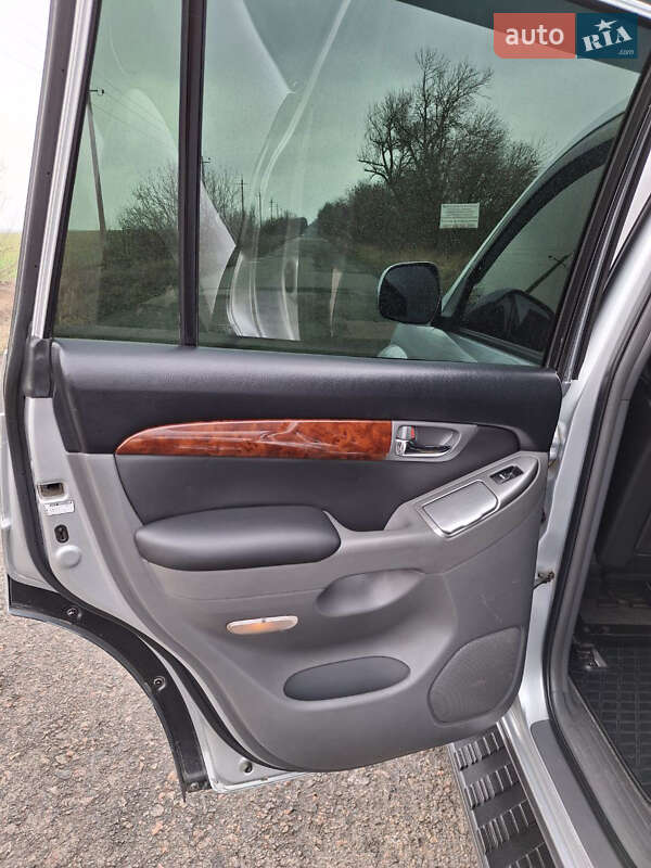 Внедорожник / Кроссовер Toyota Land Cruiser Prado 2006 в Доброславе фото 13 Внедорожник / Кроссовер Toyota Land Cruiser Prado 2006 в Доброславе