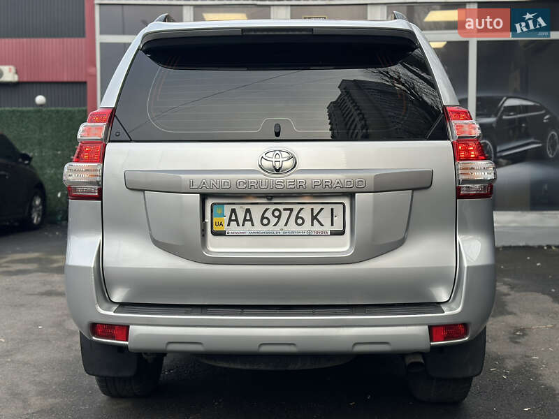 Позашляховик / Кросовер Toyota Land Cruiser Prado 2013 в Києві