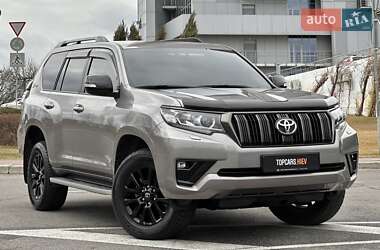 Позашляховик / Кросовер Toyota Land Cruiser Prado 2021 в Києві