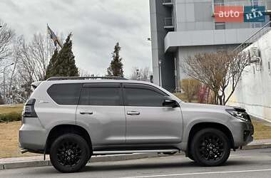 Позашляховик / Кросовер Toyota Land Cruiser Prado 2021 в Києві