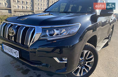 Внедорожник / Кроссовер Toyota Land Cruiser Prado 2022 в 
