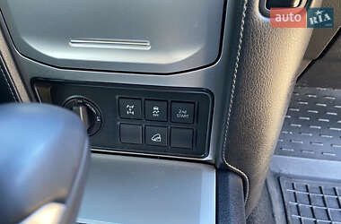 Внедорожник / Кроссовер Toyota Land Cruiser Prado 2022 в 