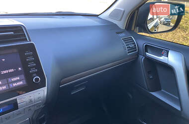 Внедорожник / Кроссовер Toyota Land Cruiser Prado 2022 в 