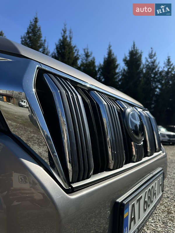 Позашляховик / Кросовер Toyota Land Cruiser Prado 2020 в Івано-Франківську