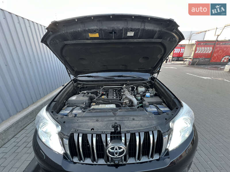 Позашляховик / Кросовер Toyota Land Cruiser Prado 2013 в Києві