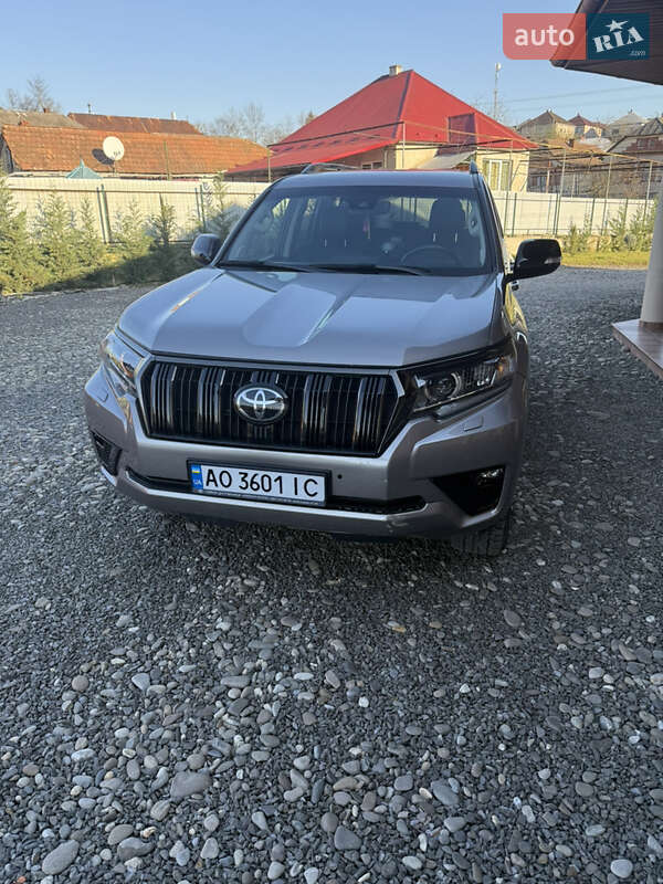 Внедорожник / Кроссовер Toyota Land Cruiser Prado 2022 в Виноградове фото 5 Внедорожник / Кроссовер Toyota Land Cruiser Prado 2022 в Виноградове