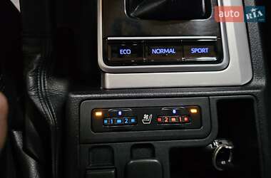 Внедорожник / Кроссовер Toyota Land Cruiser Prado 2022 в 