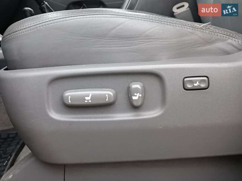 Внедорожник / Кроссовер Toyota Land Cruiser Prado 2006 в Харькове