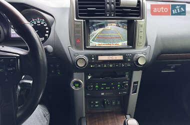 Внедорожник / Кроссовер Toyota Land Cruiser Prado 2010 в 