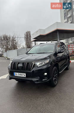 Позашляховик / Кросовер Toyota Land Cruiser Prado 2021 в 