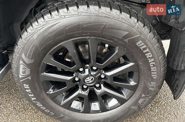 Позашляховик / Кросовер Toyota Land Cruiser Prado 2021 в 