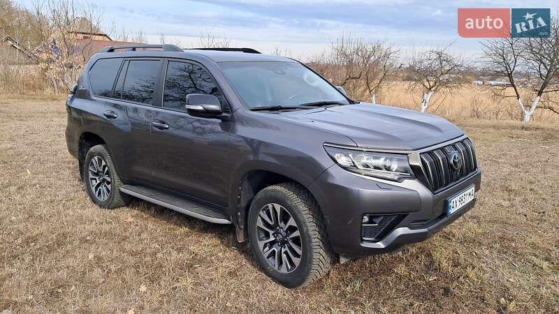 Toyota Land Cruiser Prado 2021