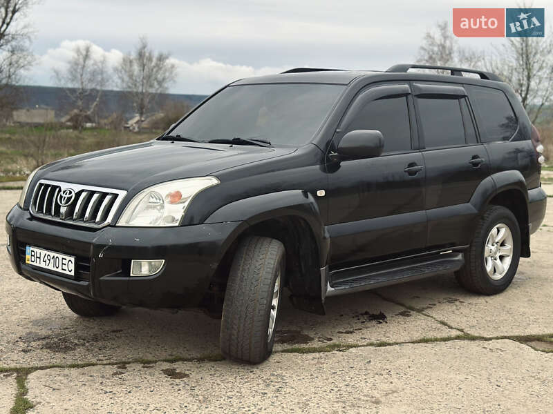 Внедорожник / Кроссовер Toyota Land Cruiser Prado 2003 в Подольске