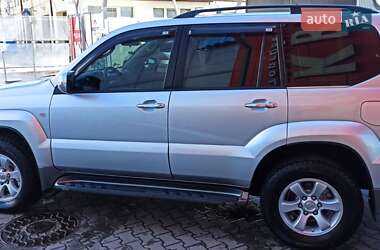 Внедорожник / Кроссовер Toyota Land Cruiser Prado 2005 в Черновцах