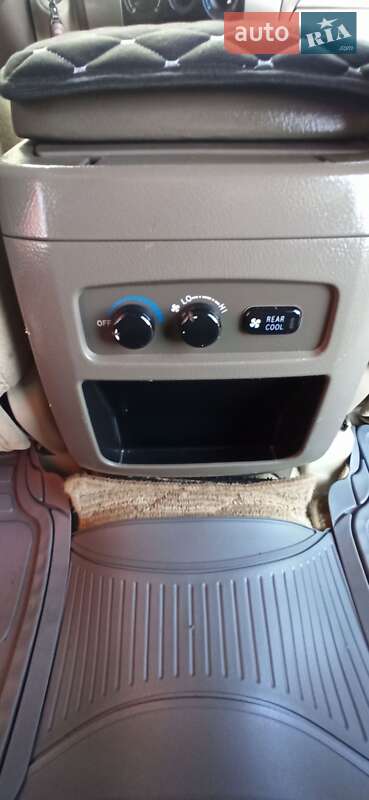 Внедорожник / Кроссовер Toyota Land Cruiser Prado 2005 в Черновцах