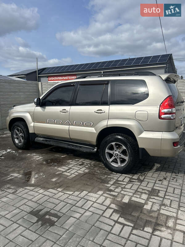 Внедорожник / Кроссовер Toyota Land Cruiser Prado 2006 в Ровно