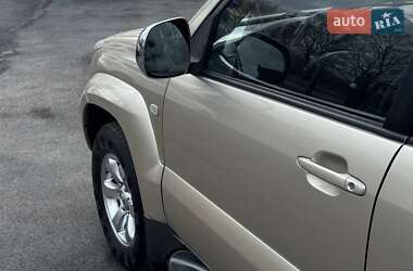 Внедорожник / Кроссовер Toyota Land Cruiser Prado 2007 в 