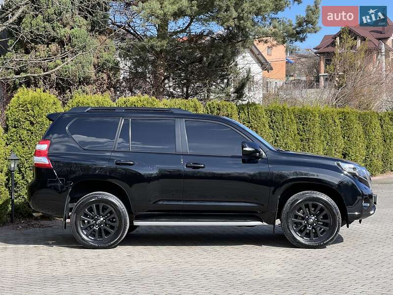 Позашляховик / Кросовер Toyota Land Cruiser Prado 2016 в Львові