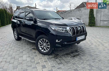 Внедорожник / Кроссовер Toyota Land Cruiser Prado 2018 в 