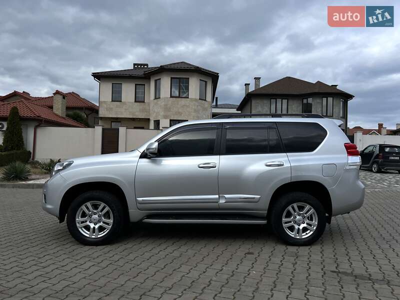 Внедорожник / Кроссовер Toyota Land Cruiser Prado 2010 в Одессе
