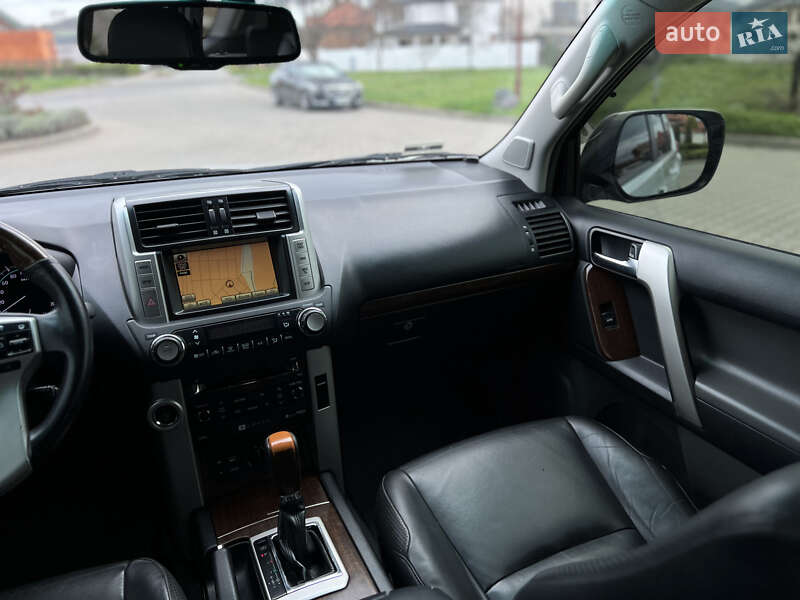 Внедорожник / Кроссовер Toyota Land Cruiser Prado 2010 в Одессе