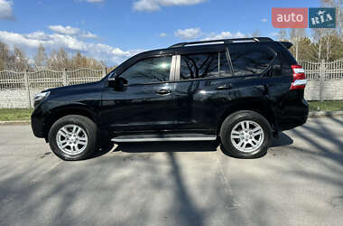 Внедорожник / Кроссовер Toyota Land Cruiser Prado 2010 в 