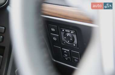 Внедорожник / Кроссовер Toyota Land Cruiser Prado 2023 в 