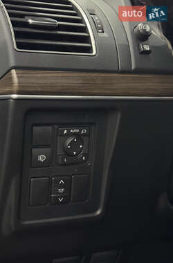 Внедорожник / Кроссовер Toyota Land Cruiser Prado 2022 в 
