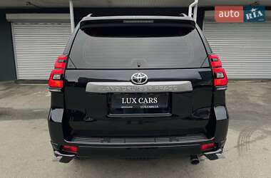 Внедорожник / Кроссовер Toyota Land Cruiser Prado 2021 в 