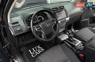 Внедорожник / Кроссовер Toyota Land Cruiser Prado 2021 в 