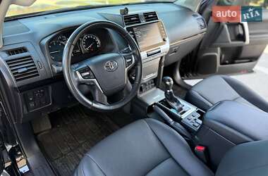 Позашляховик / Кросовер Toyota Land Cruiser Prado 2023 в 
