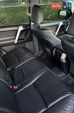 Внедорожник / Кроссовер Toyota Land Cruiser Prado 2010 в 