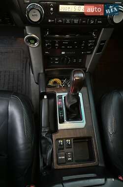 Внедорожник / Кроссовер Toyota Land Cruiser Prado 2010 в 