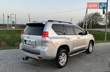 Внедорожник / Кроссовер Toyota Land Cruiser Prado 2010 в 
