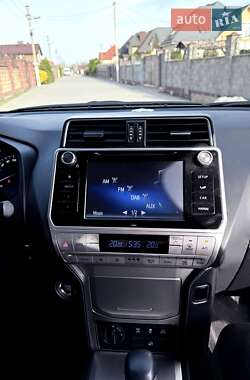 Внедорожник / Кроссовер Toyota Land Cruiser Prado 2020 в 