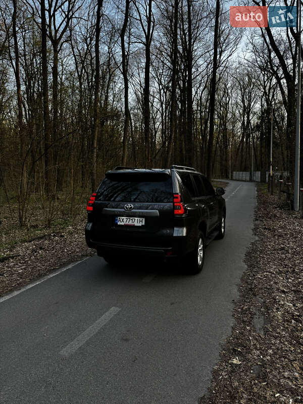 Внедорожник / Кроссовер Toyota Land Cruiser Prado 2022 в Харькове