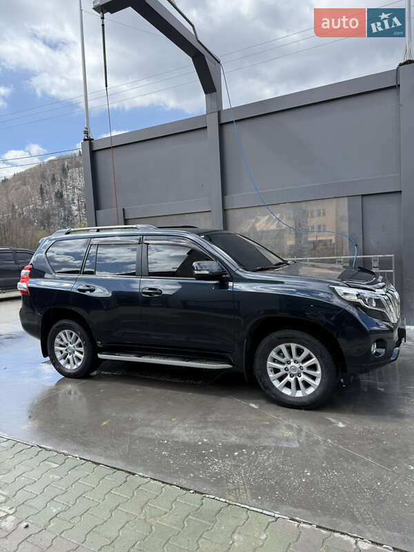 Внедорожник / Кроссовер Toyota Land Cruiser Prado 2013 в Ивано-Франковске