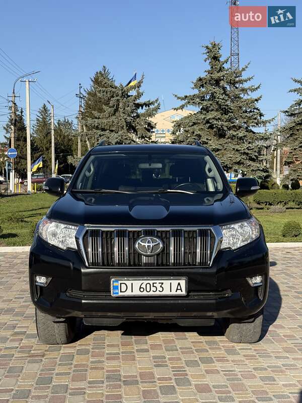 Позашляховик / Кросовер Toyota Land Cruiser Prado 2019 в 