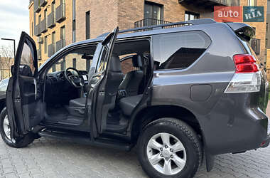 Внедорожник / Кроссовер Toyota Land Cruiser Prado 2014 в 