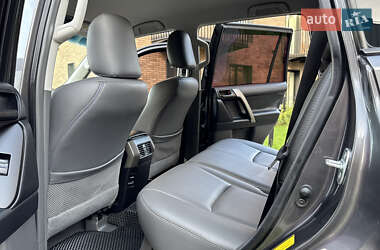 Внедорожник / Кроссовер Toyota Land Cruiser Prado 2014 в 